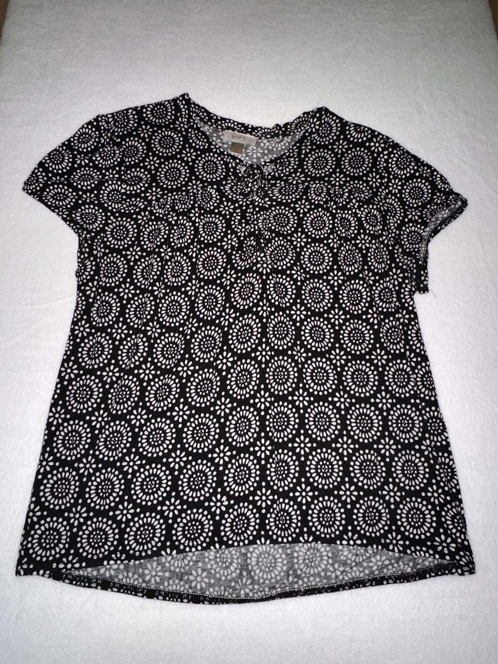 LOFT Petites Black and White Geometric Medallion Print Short Sleeve Keyhole Top